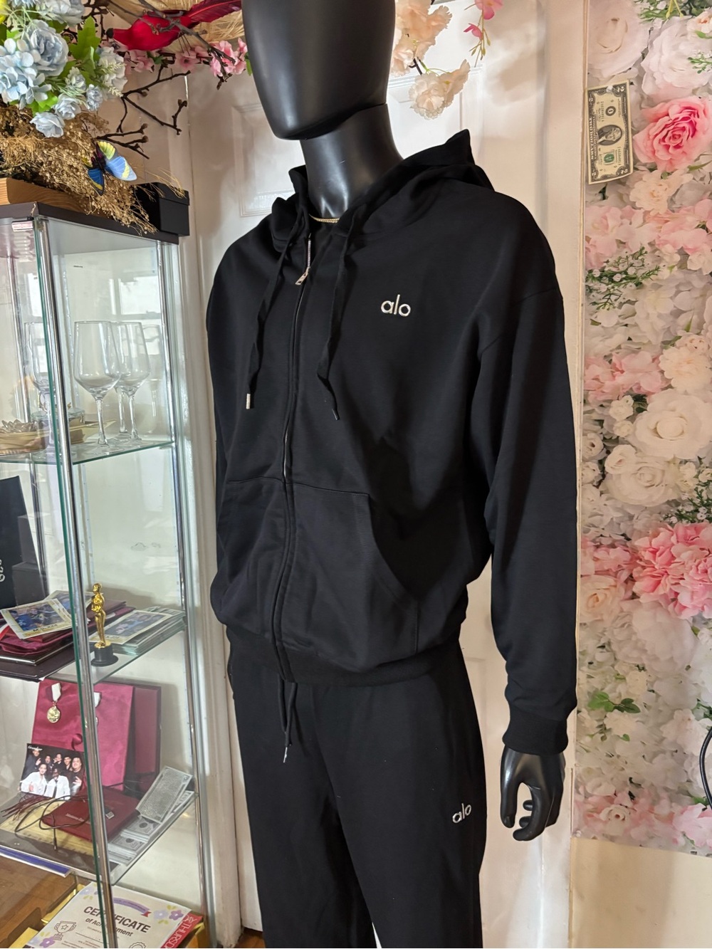 ALO Yoga Black Full-Zip Hoodie and pants set, men’s black, L